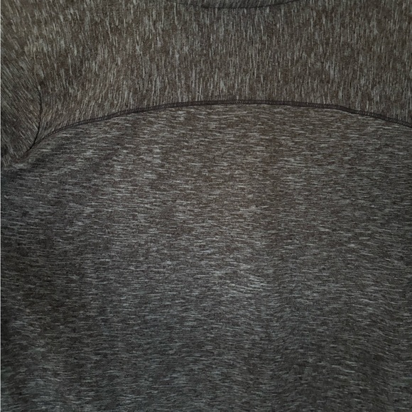 RBX Women's Heathered Gray V-Neck Tee - Picture 5 of 5